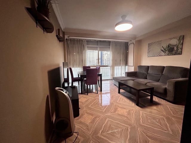 3 bedroom Flat for sale in Martiricos, Málaga city - € 320,000 (Ref: 9599678)