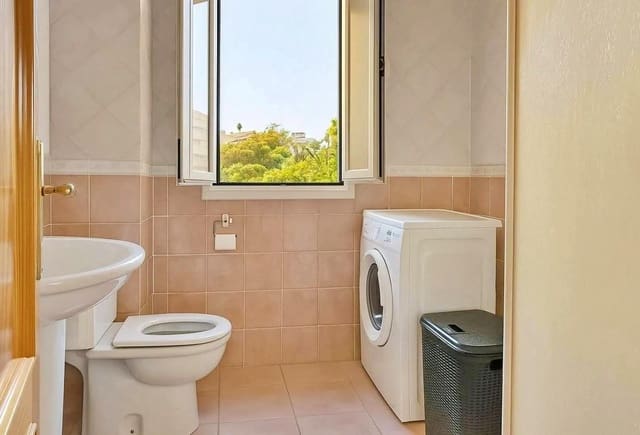 2 makuuhuone Asunto myytävänä paikassa Rincón de la Victoria - 300 000 € (Ref: 9605171)