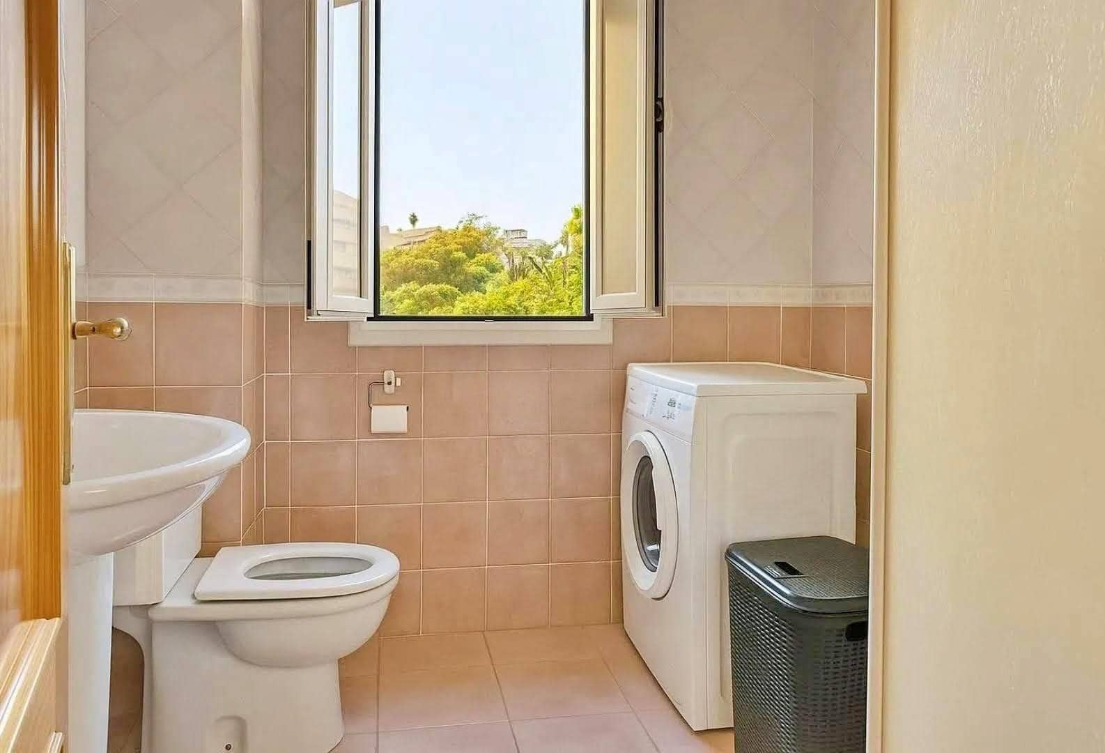 2 bedroom Flat for sale in Rincon de la Victoria - € 280,000 (Ref: 9605171)