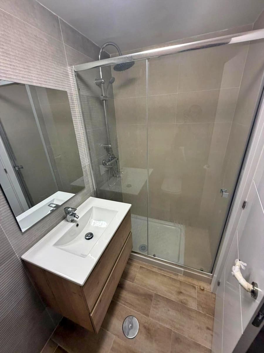 3 Zimmer Wohnung zu verkaufen in Malaga Stadt - 325.000 € (Ref: 9605172)