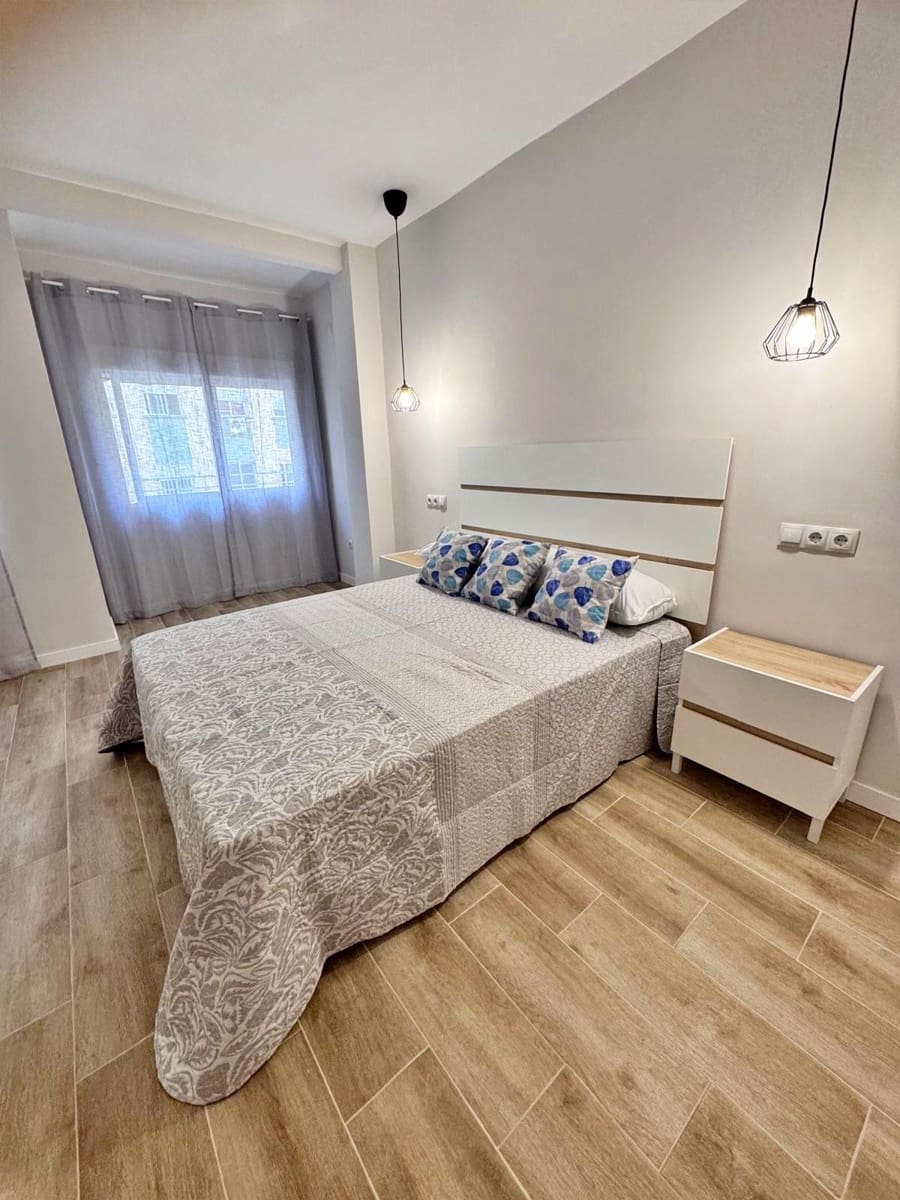 3 Zimmer Wohnung zu verkaufen in Malaga Stadt - 325.000 € (Ref: 9605172)