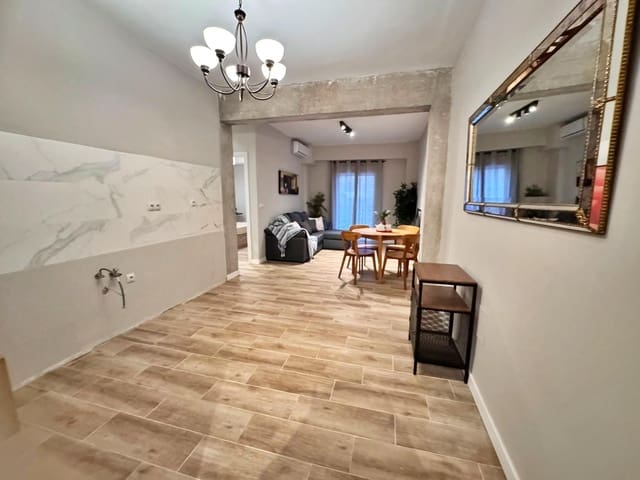 Piso de 3 habitaciones en Málaga ciudad en venta - 309.000 € (Ref: 9605172)