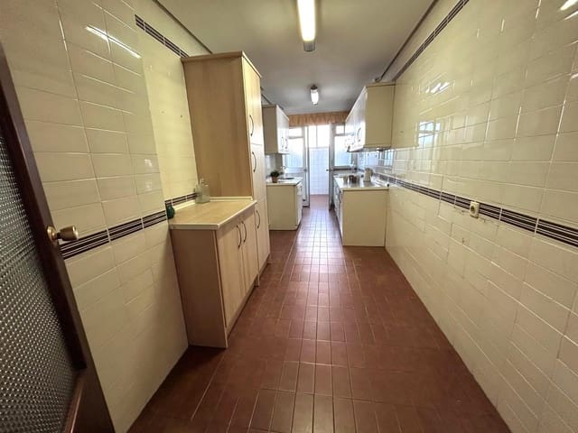 3 sovrum Lägenhet till salu i El Palo, Málaga stad med garage - 732 000 € (Ref: 9611405)