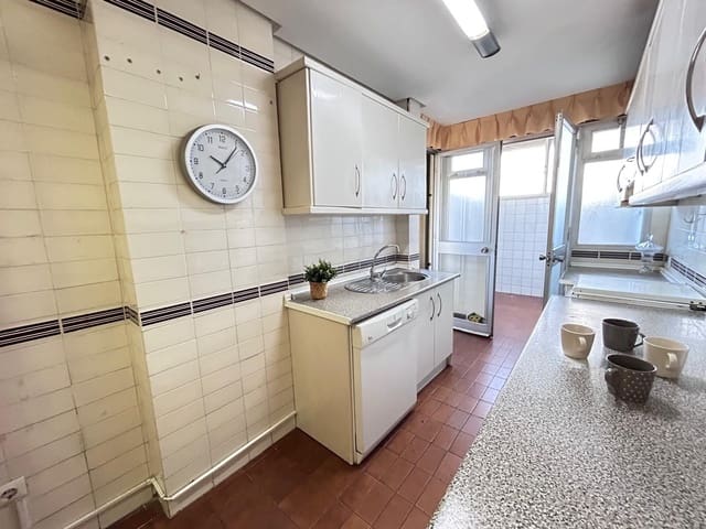3 sovrum Lägenhet till salu i El Palo, Málaga stad med garage - 732 000 € (Ref: 9611405)