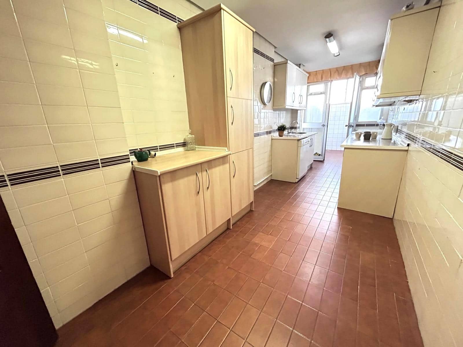 3 slaapkamer Flat te koop in Malaga stad met garage - € 732.000 (Ref: 9611405)
