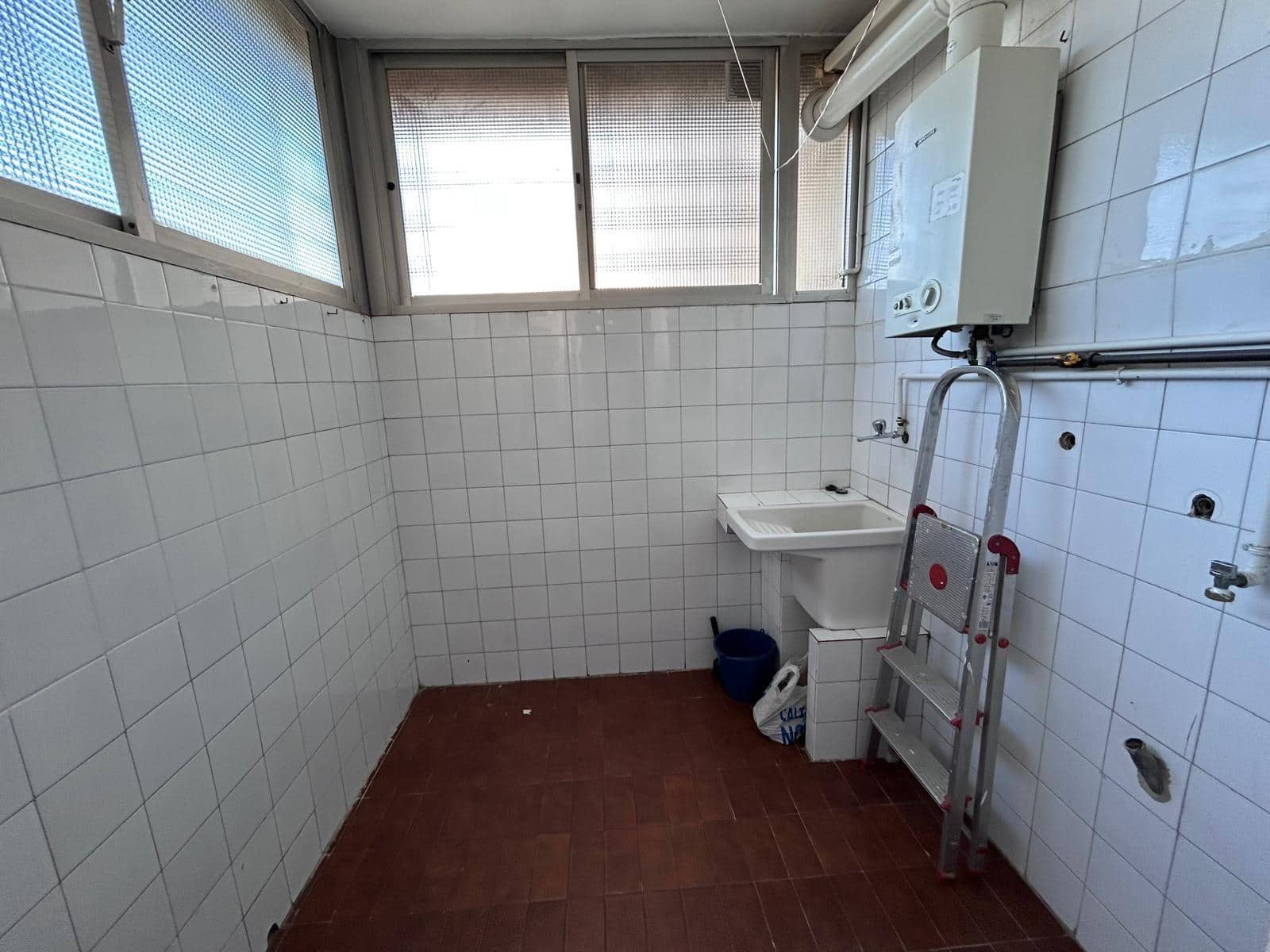 3 slaapkamer Flat te koop in Malaga stad met garage - € 732.000 (Ref: 9611405)
