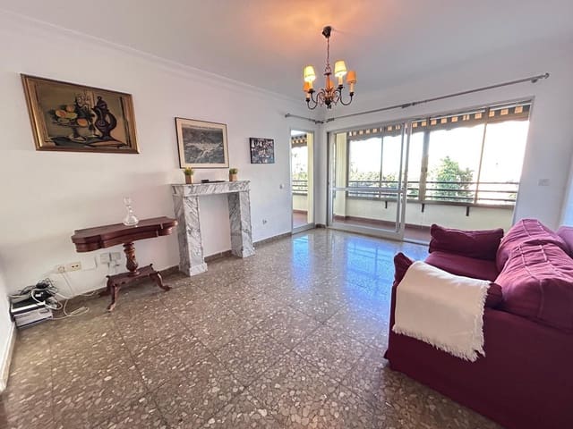 3 bedroom Flat for sale in El Palo, Málaga city with garage - € 732,000 (Ref: 9611405)