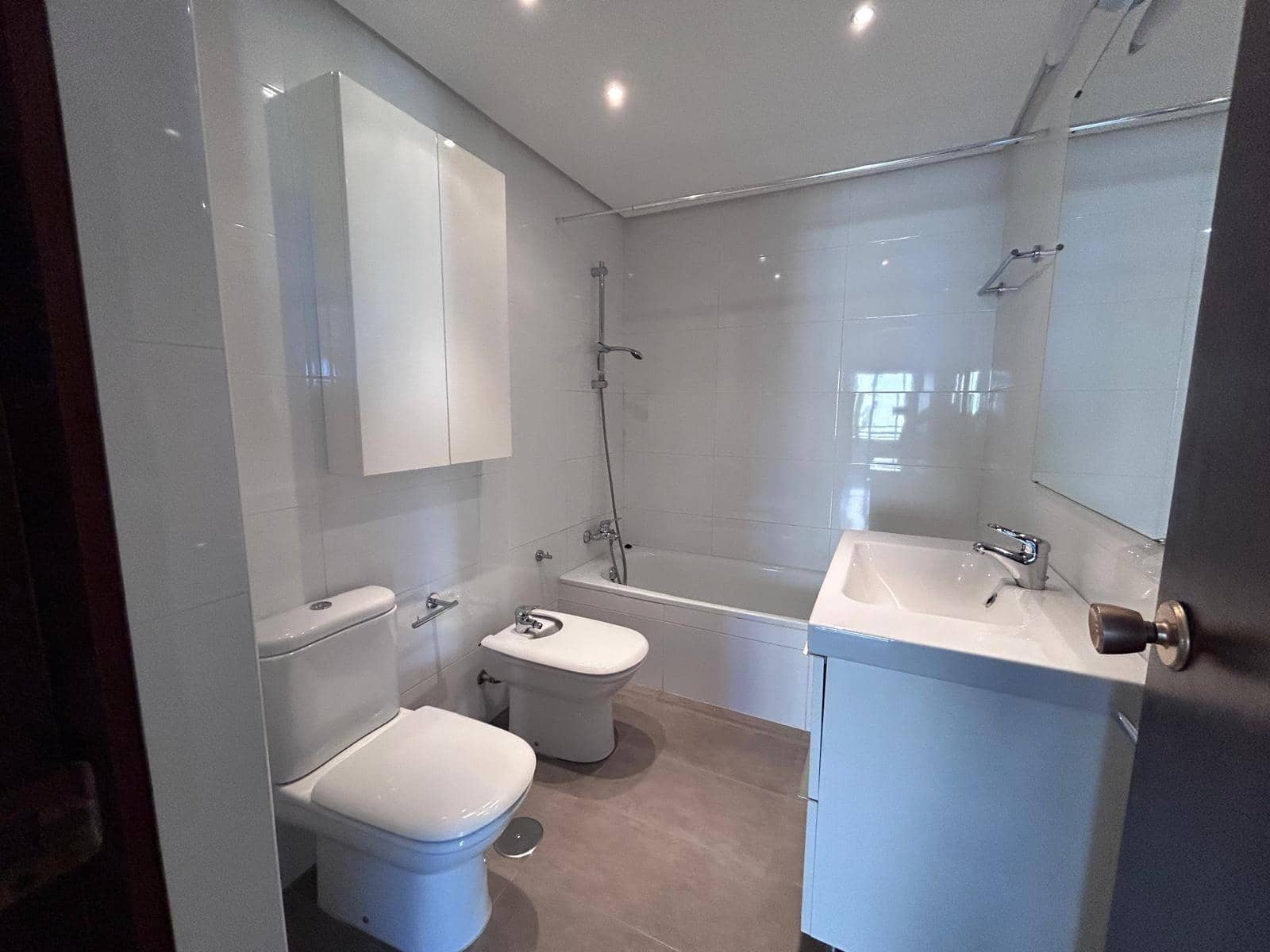 3 slaapkamer Flat te koop in Malaga stad met garage - € 732.000 (Ref: 9611405)