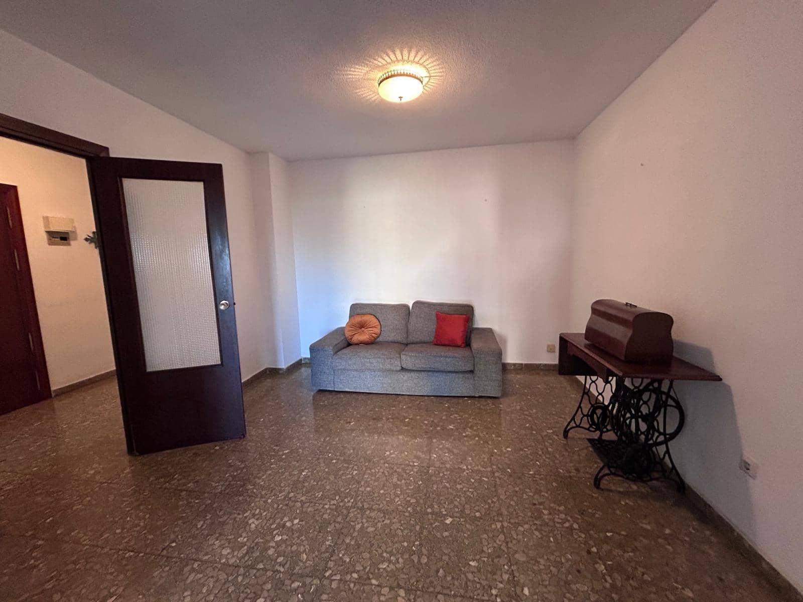 3 slaapkamer Flat te koop in Malaga stad met garage - € 732.000 (Ref: 9611405)