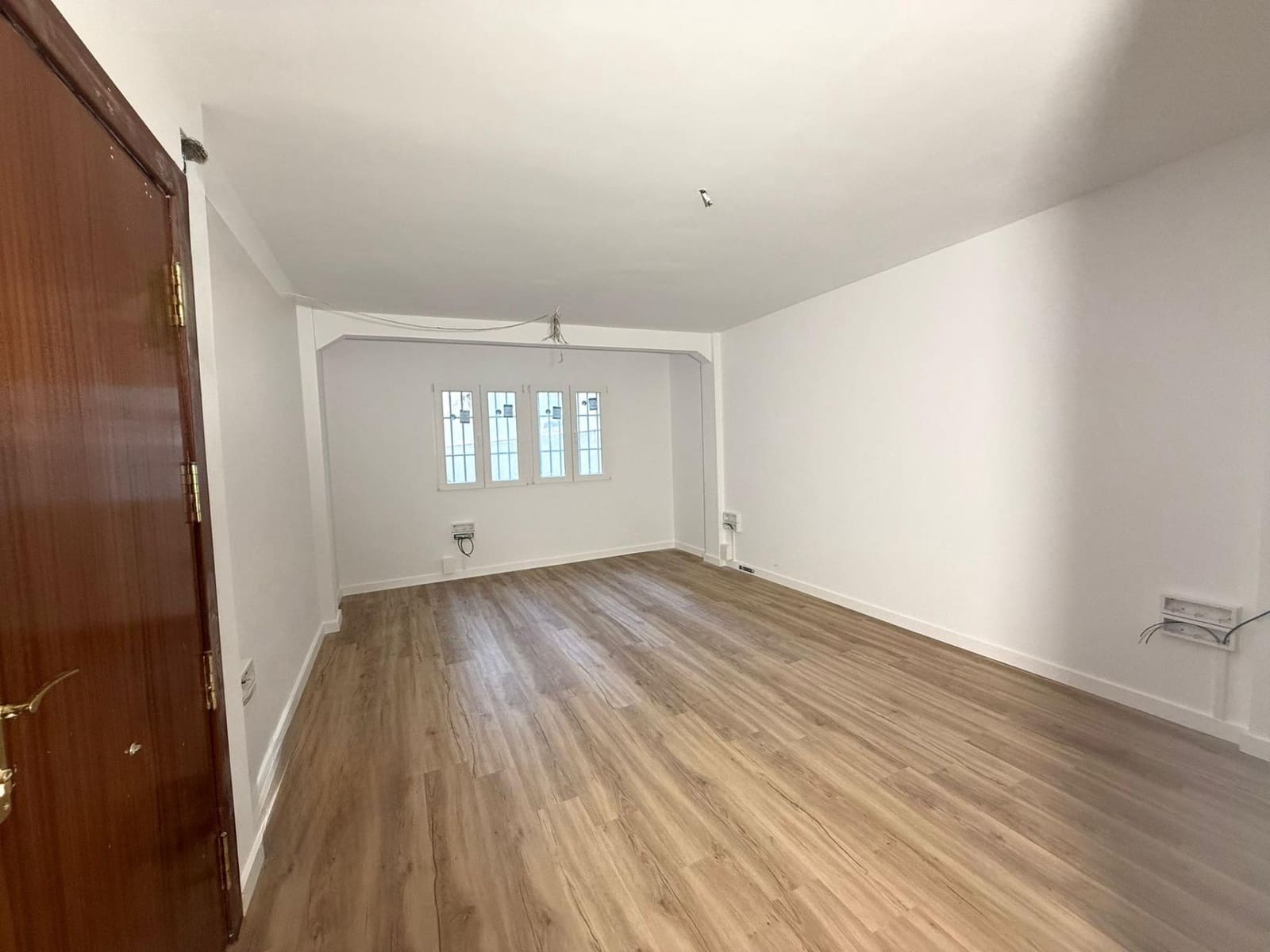 Toimisto vuokrattavana paikassa Malaga kaupunki - 1 350 € (Ref: 9627784)