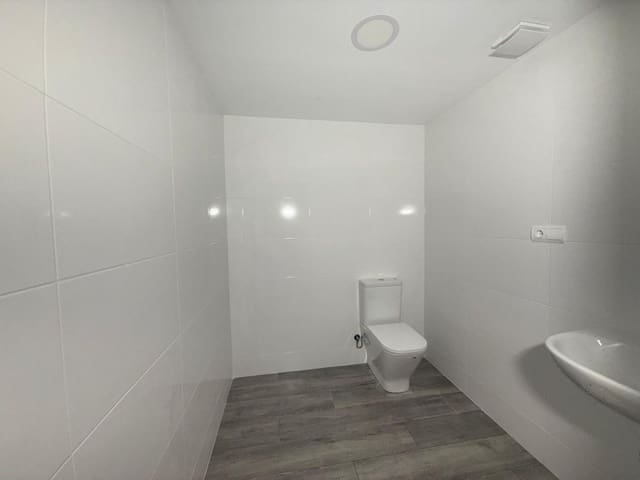 Toimisto vuokrattavana paikassa Málaga kaupunki - 1 350 € (Ref: 9627784)