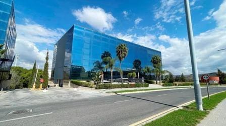 Office for sale in Malaga city with garage - € 295,000 (Ref: 9634496)