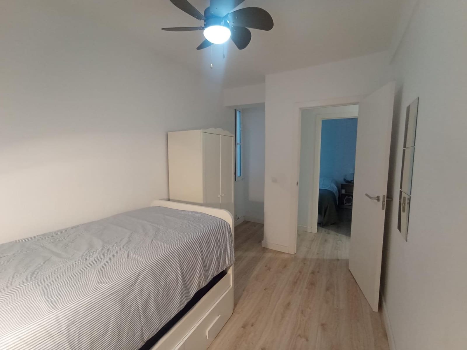 2 soverom Leilighet til leie i Malaga by - € 1 300 (Ref: 9634500)