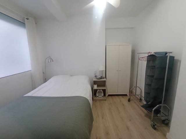 2 soverom Leilighet til leie i Málaga by - € 1 300 (Ref: 9634500)