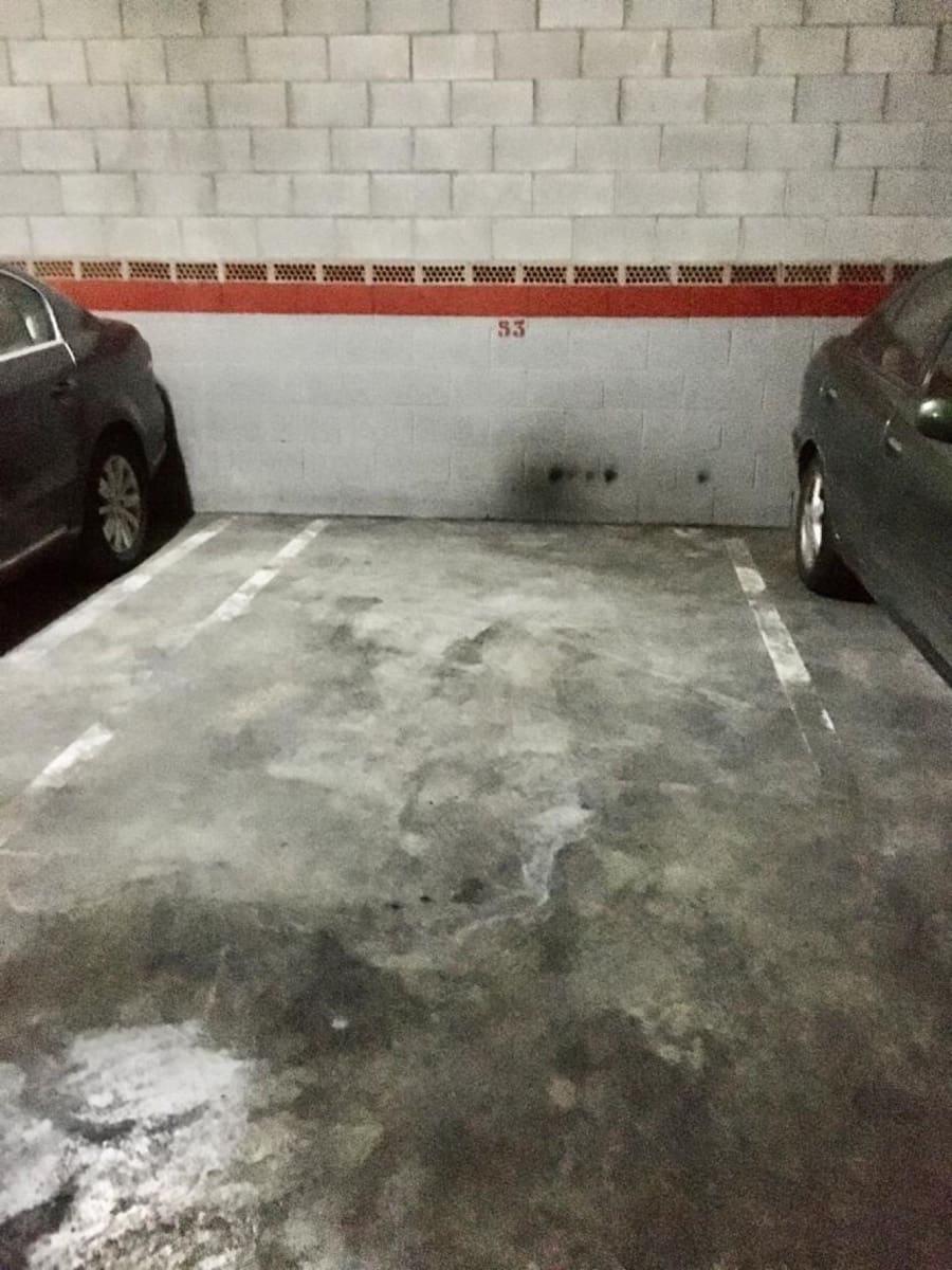 Garage for rent in Malaga city - € 120 (Ref: 9648367)