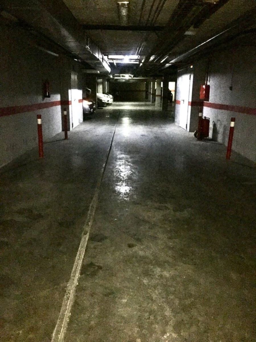 Garage for rent in Malaga city - € 120 (Ref: 9648367)