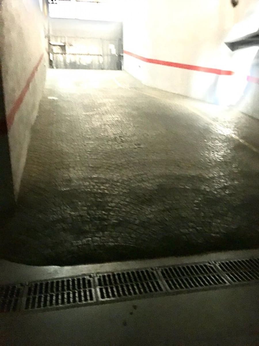 Garage for rent in Malaga city - € 120 (Ref: 9648367)