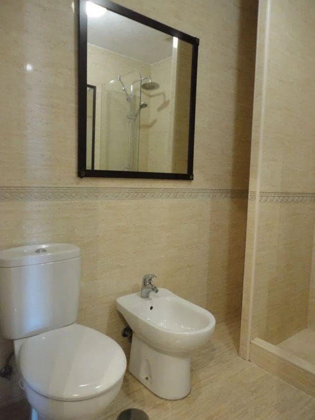 4 Zimmer Villa zu verkaufen in Malaga Stadt mit Pool Garage - 575.000 € (Ref: 9652186)