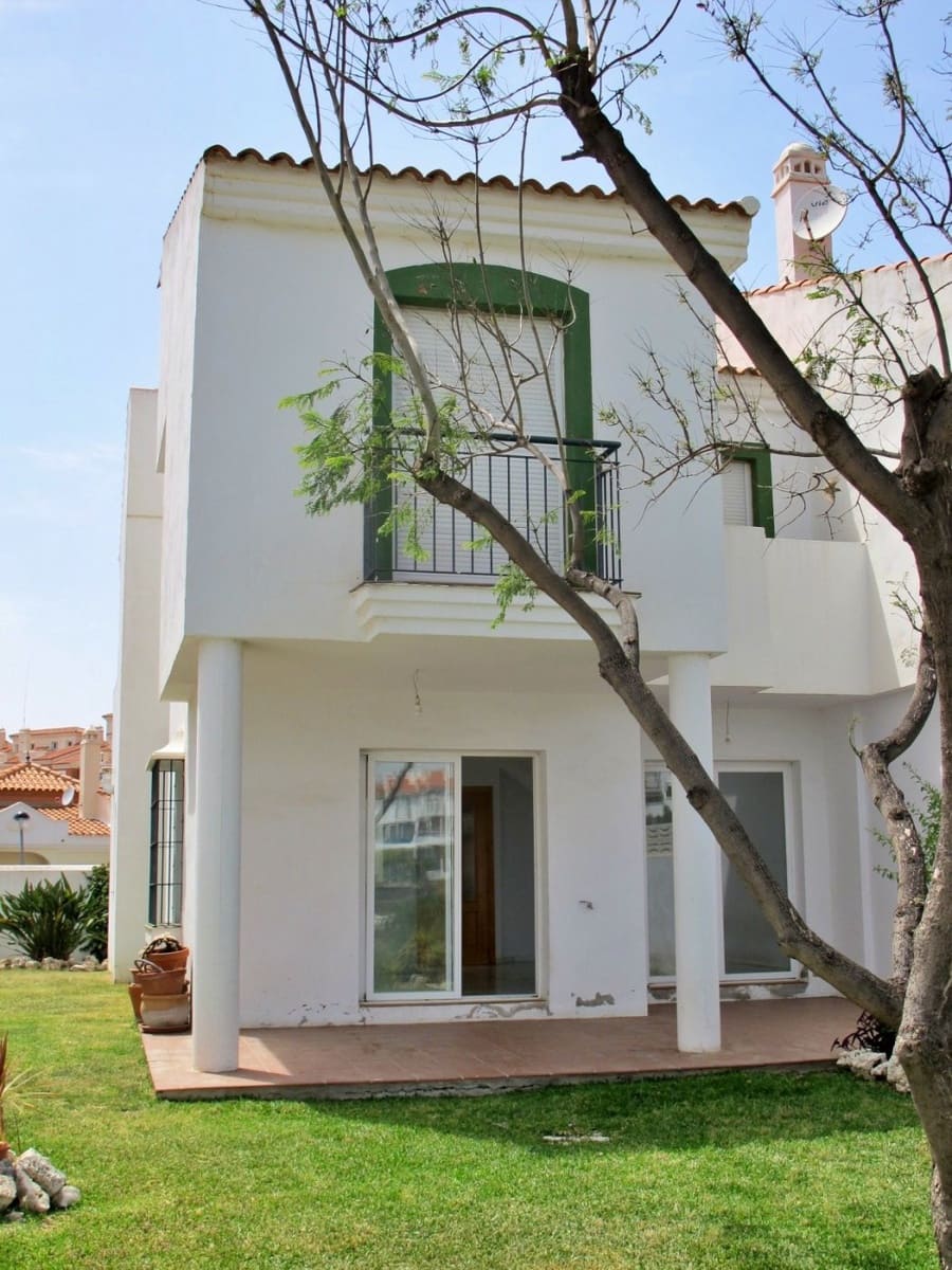 3 chambre Villa/Maison à vendre à Rincon de la Victoria avec piscine garage - 419 000 € (Ref: 9659584)