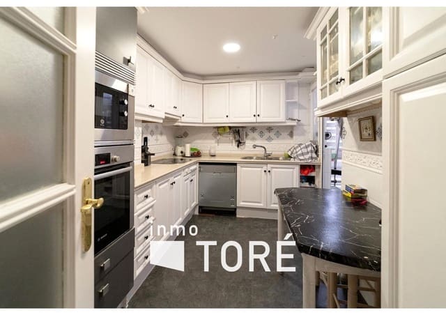 3 slaapkamer Flat te koop in Málaga stad met zwembad - € 540.000 (Ref: 9666741)