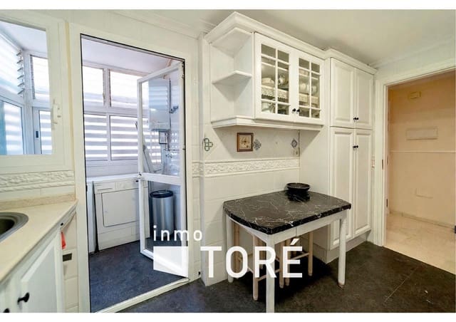 3 slaapkamer Flat te koop in Málaga stad met zwembad - € 540.000 (Ref: 9666741)