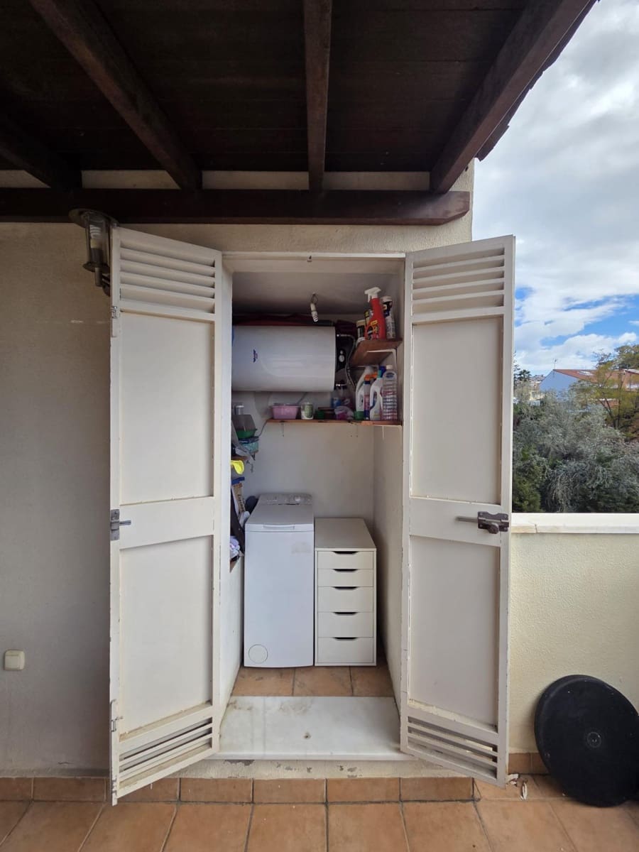 1 slaapkamer Flat te koop in Malaga stad - € 325.000 (Ref: 9666742)