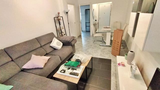 Piso de 3 habitaciones en Málaga ciudad en alquiler - 1.500 € (Ref: 9666743)