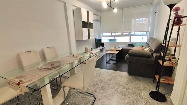 Piso de 3 habitaciones en Málaga ciudad en alquiler - 1.500 € (Ref: 9666743)
