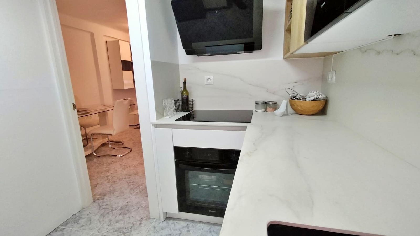 Piso de 3 habitaciones en Málaga ciudad en alquiler - 1.500 € (Ref: 9666743)