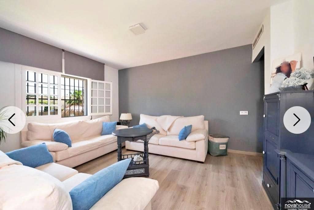 5 bedroom Villa for sale in La Cala del Moral - € 1,350,000 (Ref: 9674443)