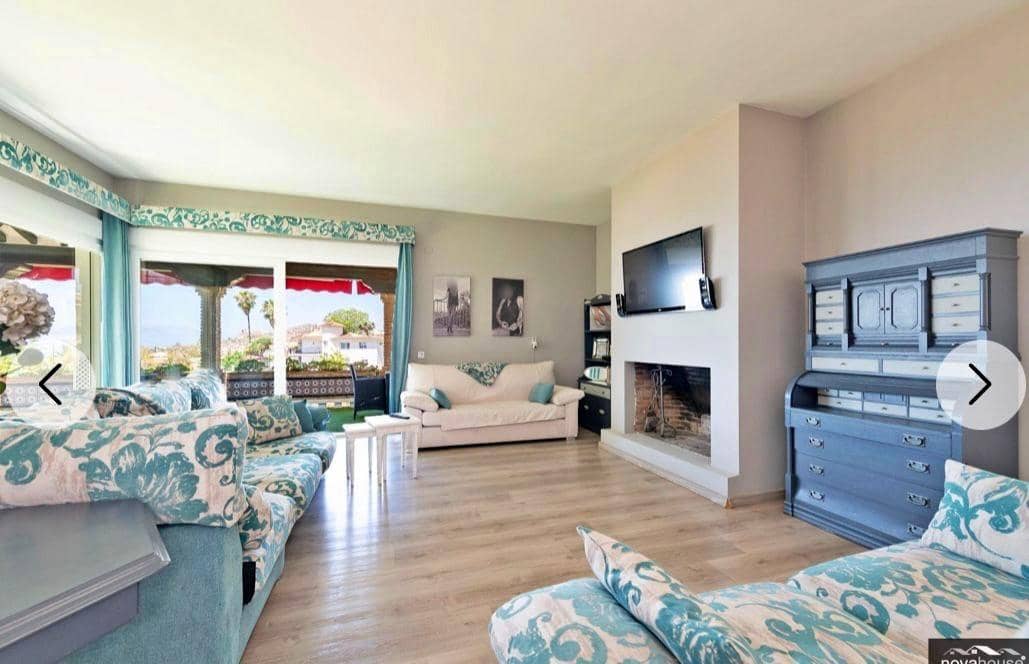 5 bedroom Villa for sale in La Cala del Moral - € 1,350,000 (Ref: 9674443)