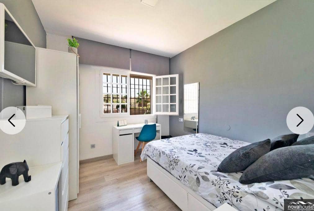 5 bedroom Villa for sale in La Cala del Moral - € 1,350,000 (Ref: 9674443)