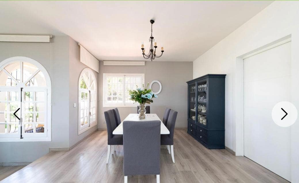 5 bedroom Villa for sale in La Cala del Moral - € 1,350,000 (Ref: 9674443)