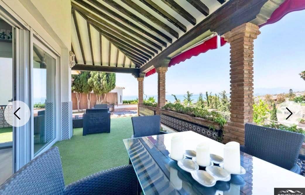 5 bedroom Villa for sale in La Cala del Moral - € 1,350,000 (Ref: 9674443)