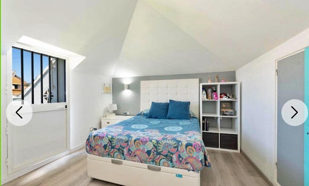 5 bedroom Villa for sale in La Cala del Moral - € 1,350,000 (Ref: 9674443)