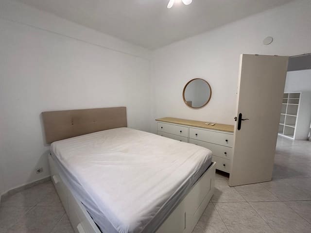 3 sovrum Lägenhet till salu i Cruz del Humilladero, Málaga stad - 252 000 € (Ref: 9674445)