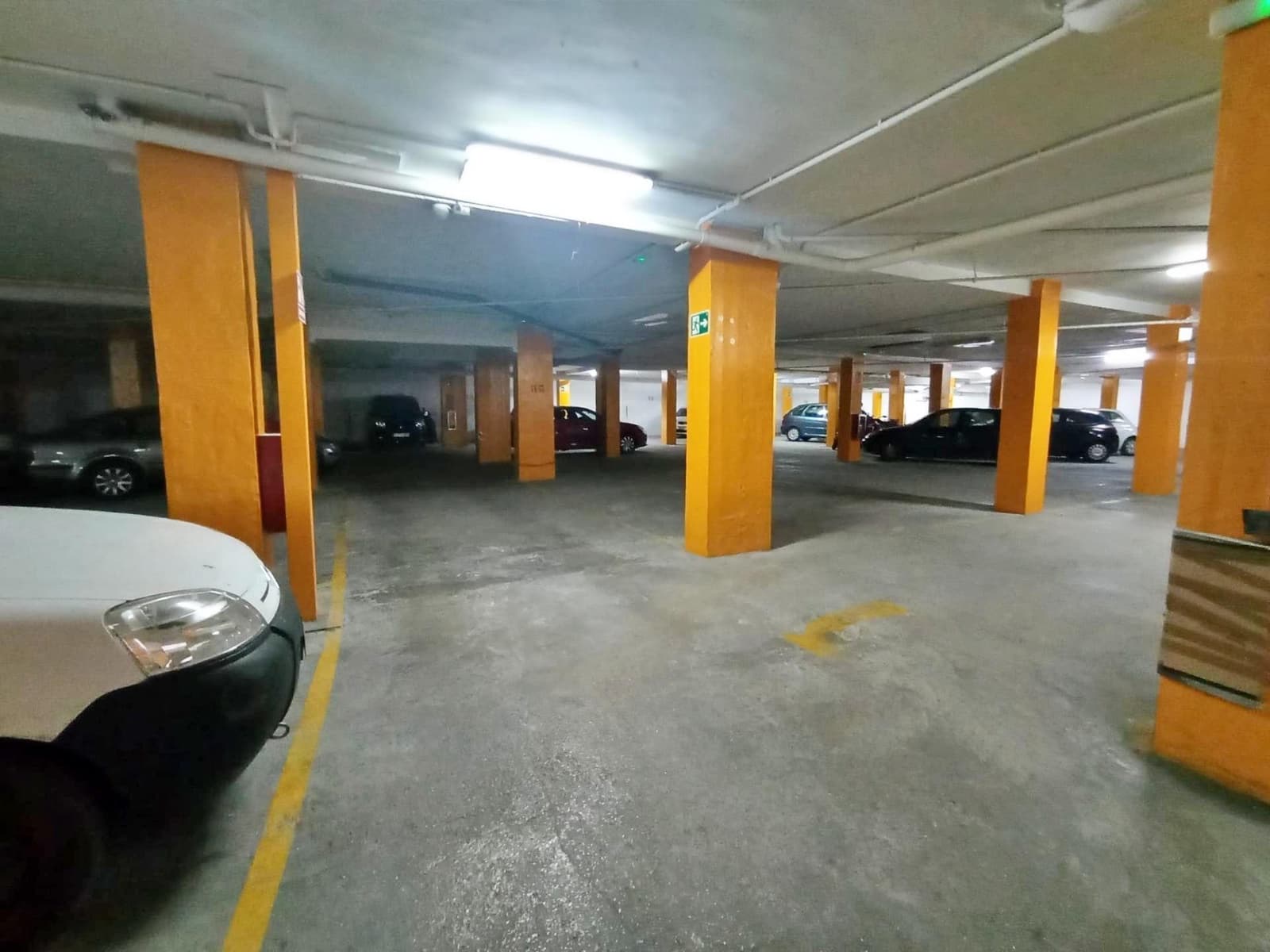 Garage att hyra i Malaga stad - 100 € (Ref: 9674446)