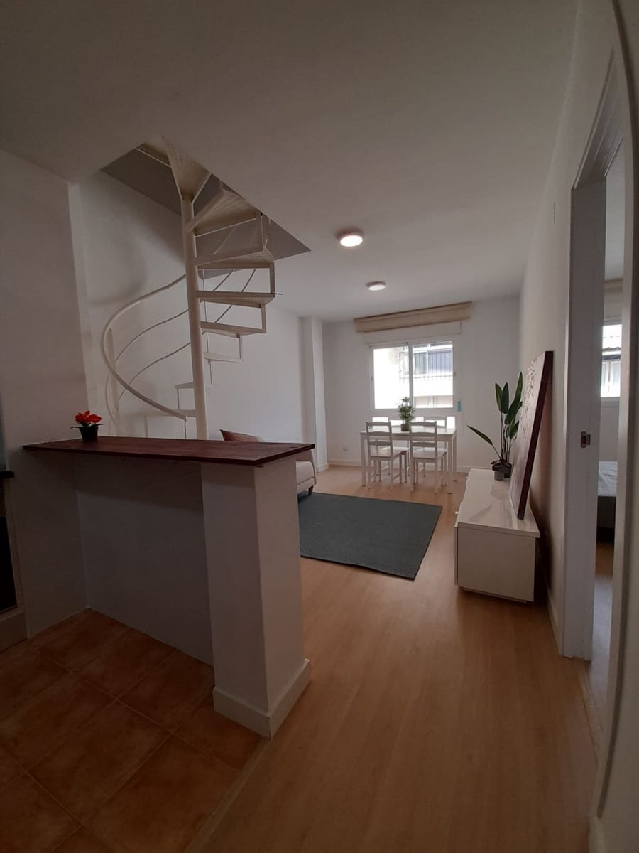 2 sypialnia Penthouse na sprzedaż w Miasto Malaga z garażem - 330 000 € (Ref: 9679980)