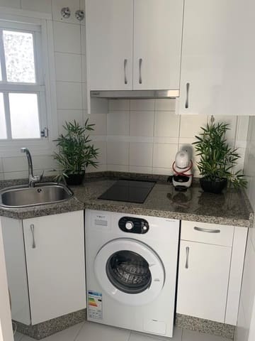 1 slaapkamer Flat te koop in Málaga stad - € 260.000 (Ref: 9690957)