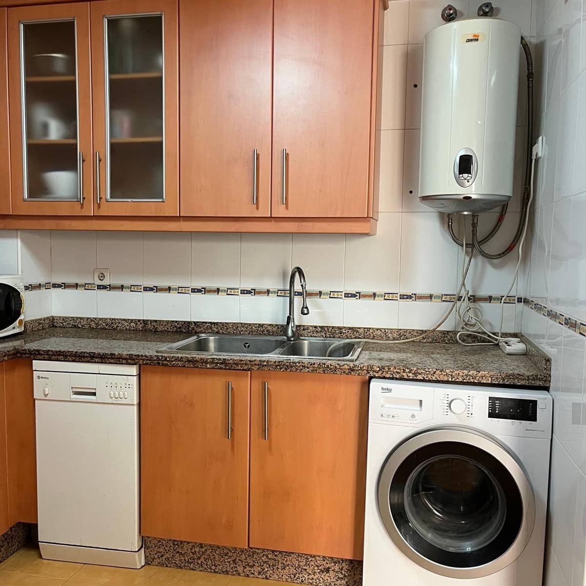 1 slaapkamer Flat te koop in Malaga stad met garage - € 265.000 (Ref: 9698915)