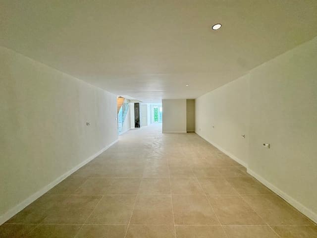 3 slaapkamer Appartement te koop in Málaga stad - € 450.000 (Ref: 9702091)