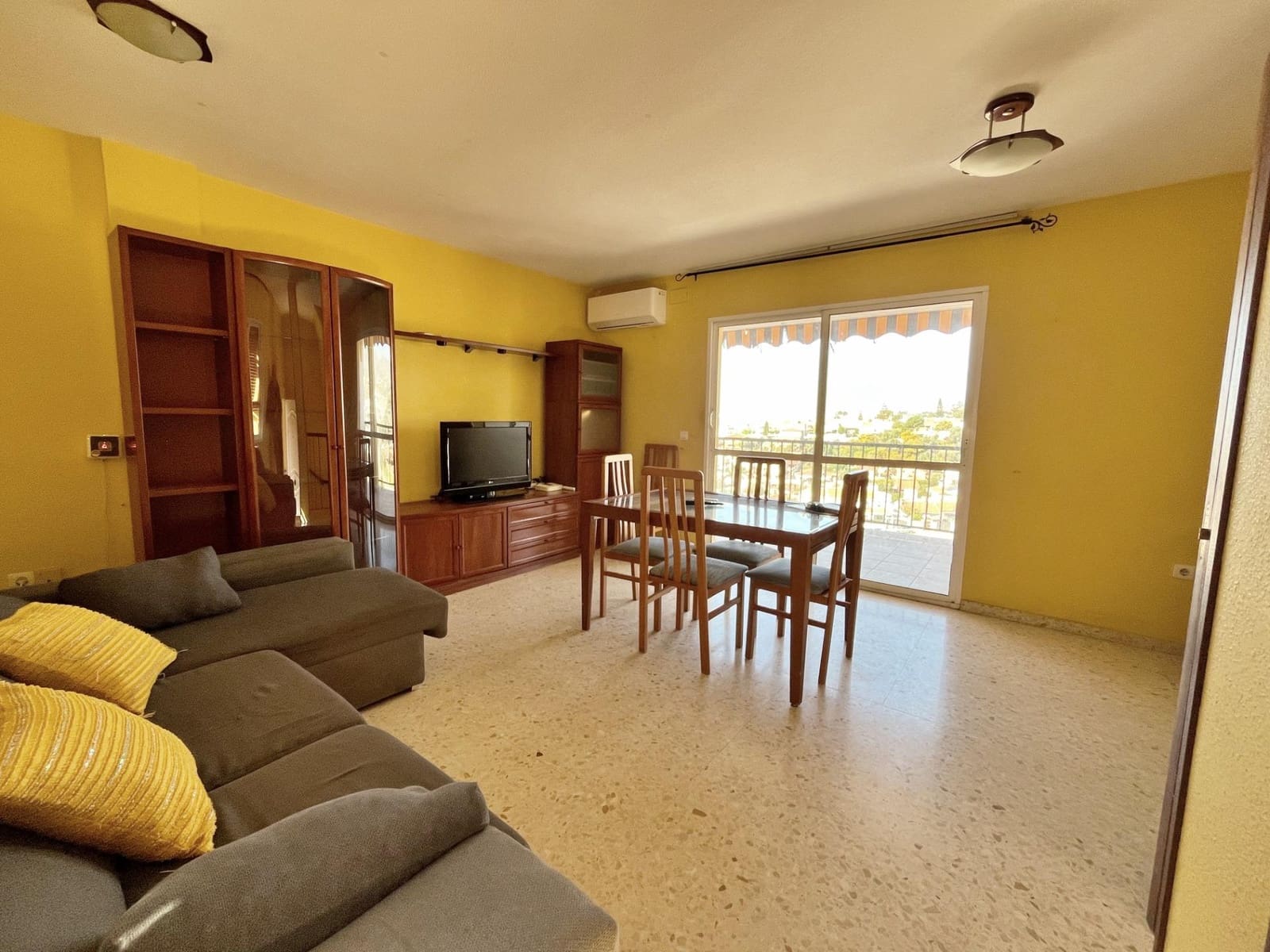 3 Zimmer Reihenhaus zu verkaufen in Torre de Benagalbon - 329.000 € (Ref: 9712149)