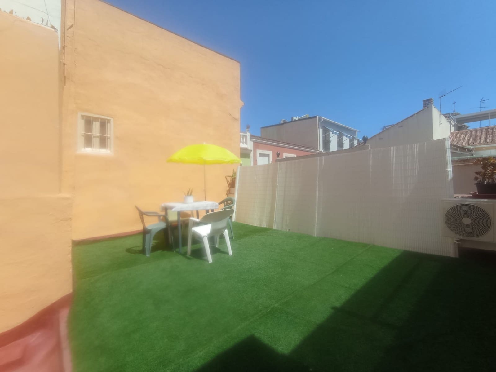 1 sypialnia Bungalow do wynajęcia w Miasto Malaga - 870 € (Ref: 9712150)