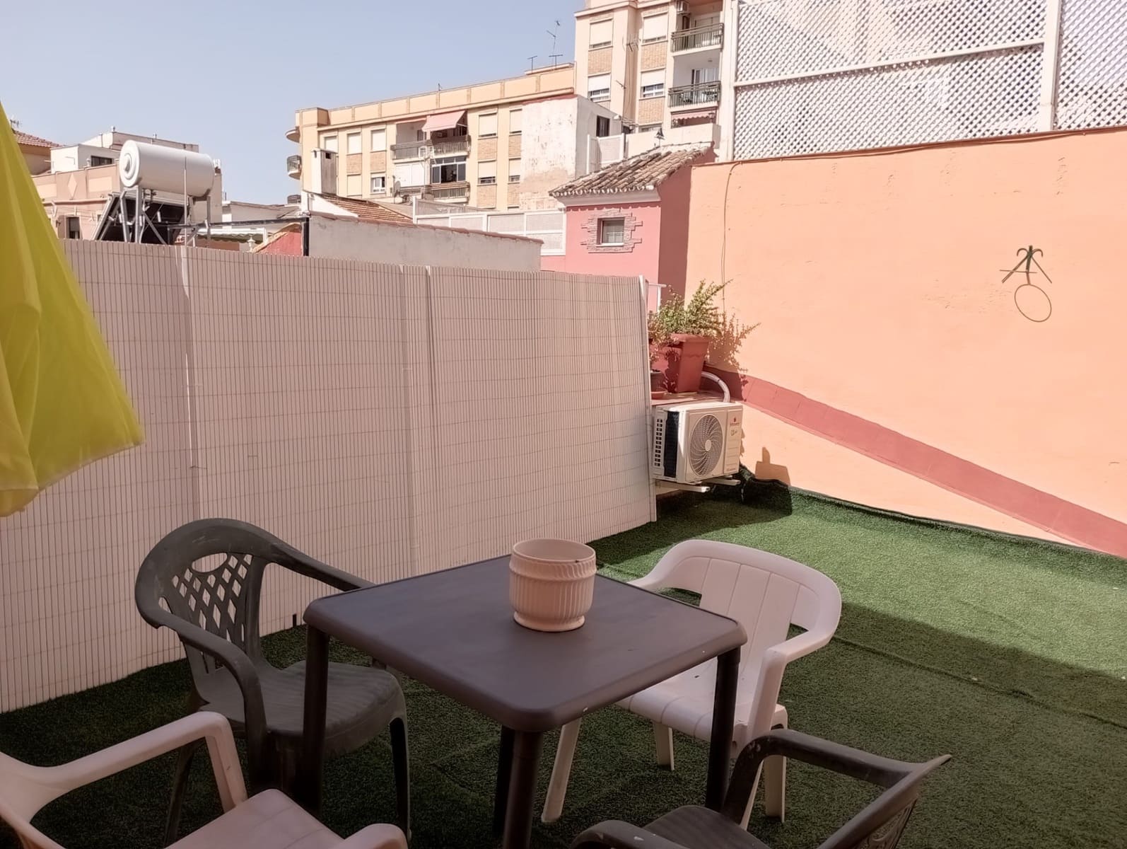 1 sypialnia Bungalow do wynajęcia w Miasto Malaga - 870 € (Ref: 9712150)