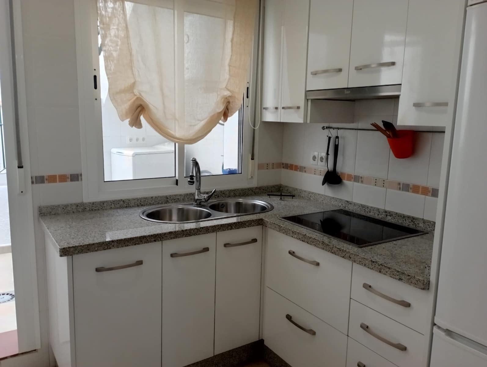 1 sypialnia Bungalow do wynajęcia w Miasto Malaga - 870 € (Ref: 9712150)