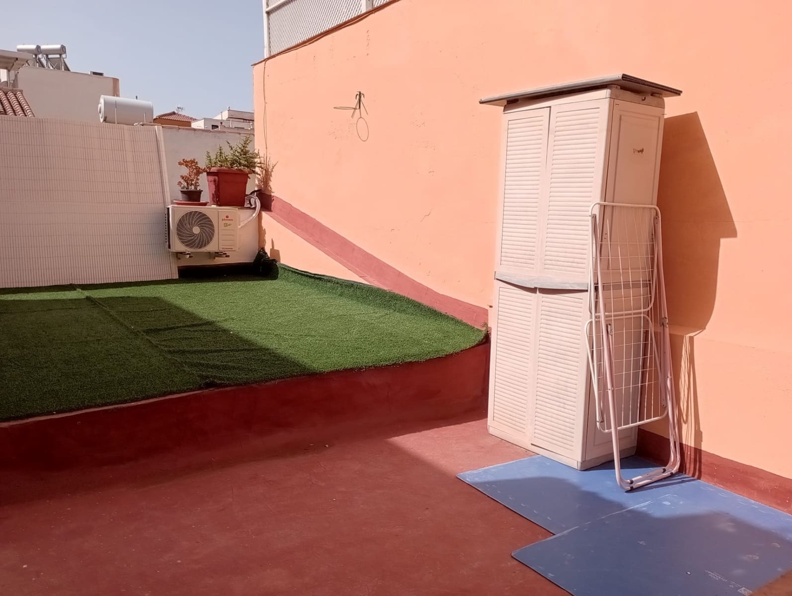 1 sypialnia Bungalow do wynajęcia w Miasto Malaga - 870 € (Ref: 9712150)