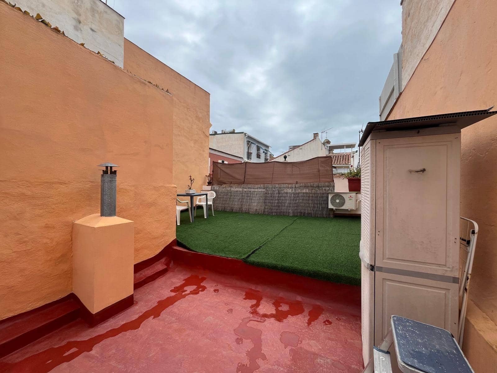 1 sypialnia Bungalow do wynajęcia w Miasto Malaga - 870 € (Ref: 9712150)