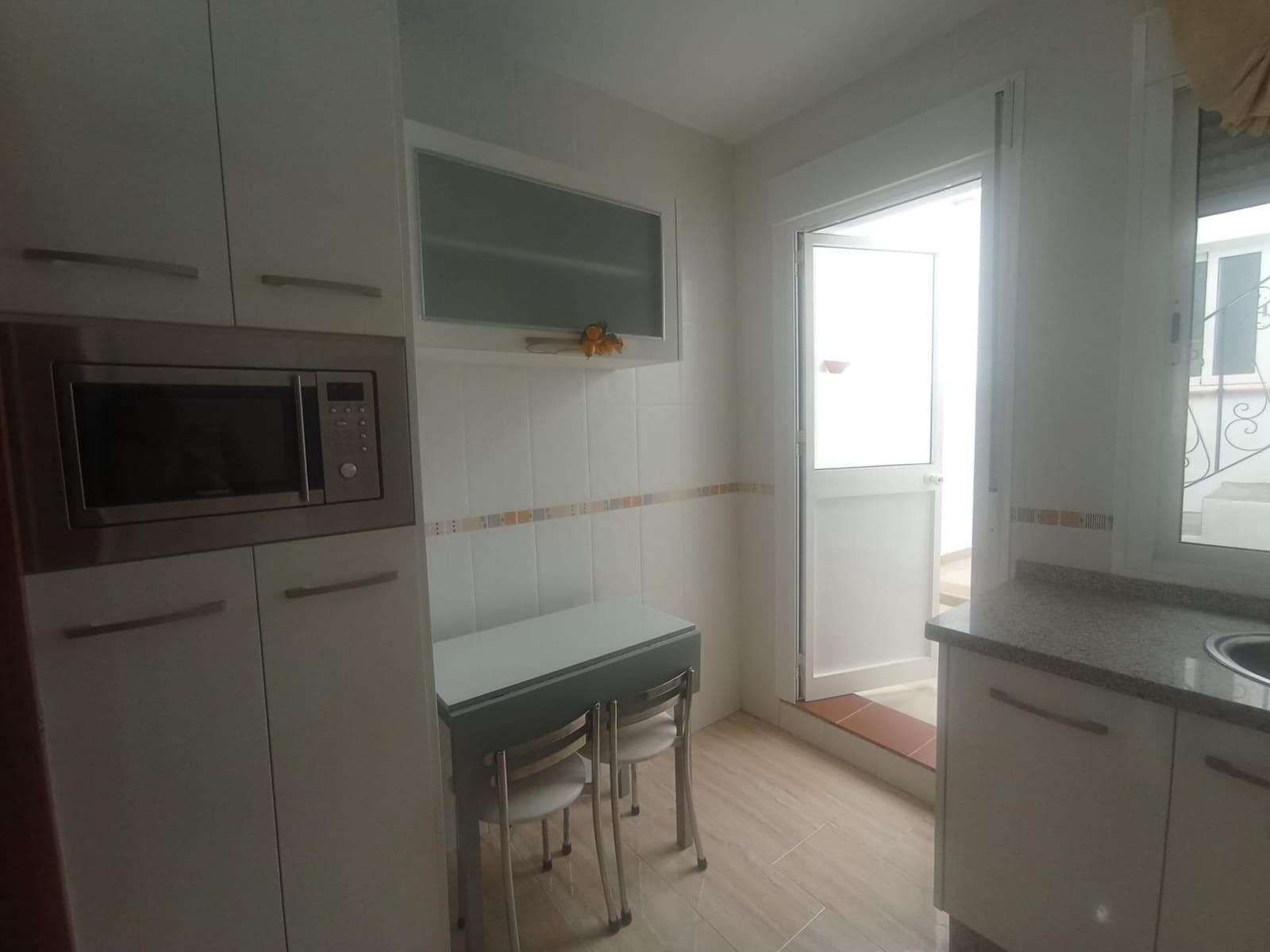 1 sypialnia Bungalow do wynajęcia w Miasto Malaga - 870 € (Ref: 9712150)