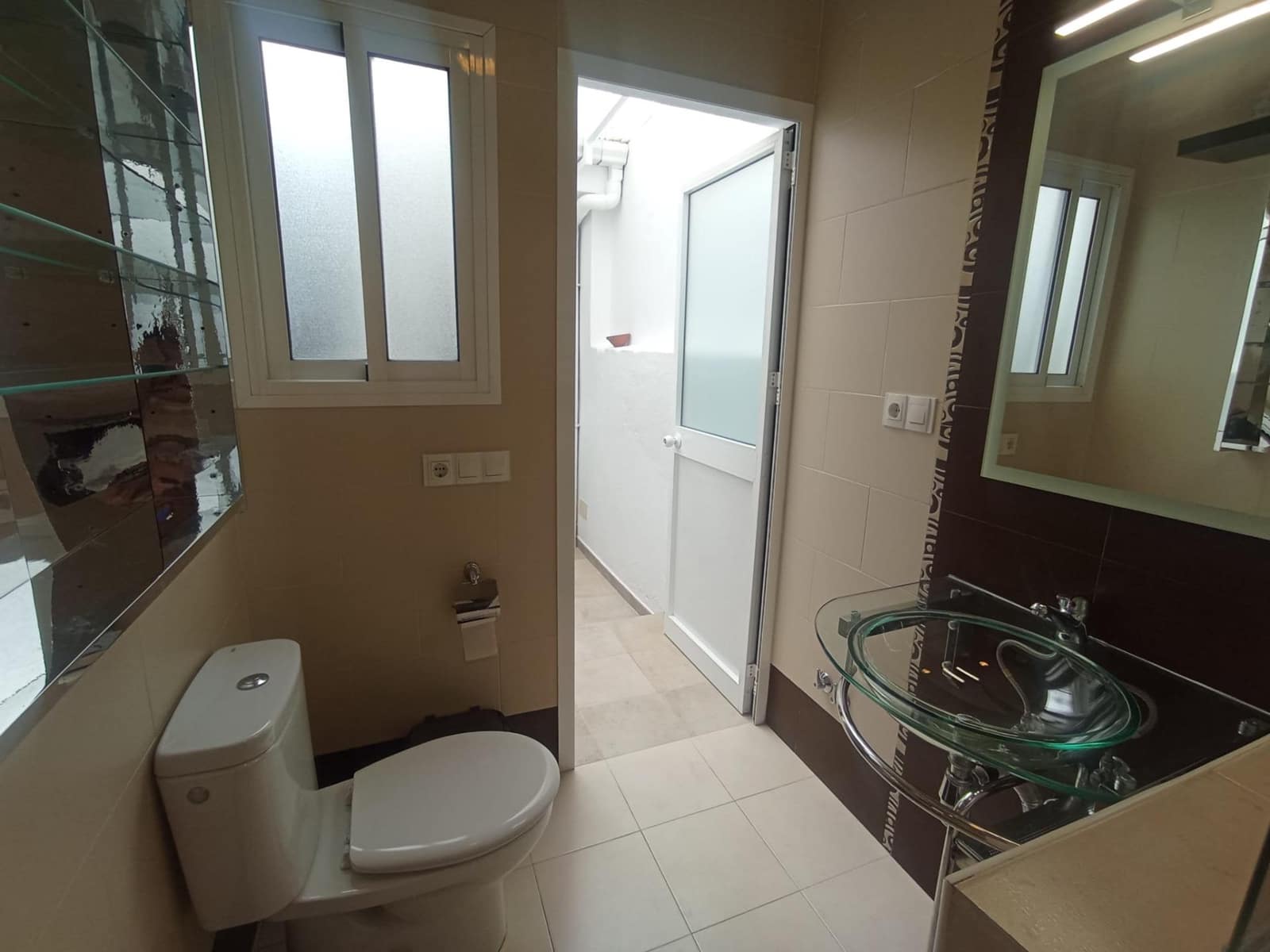 1 sypialnia Bungalow do wynajęcia w Miasto Malaga - 870 € (Ref: 9712150)