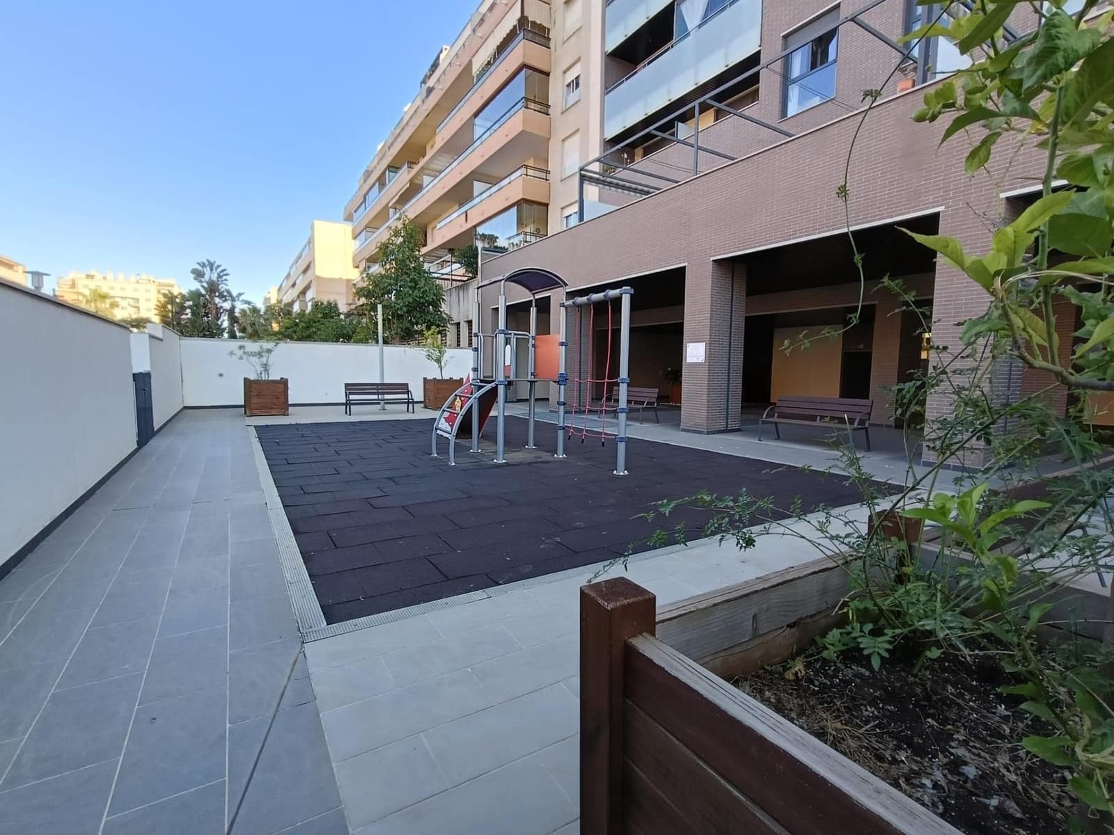 3 sypialnia Mieszkanie na sprzedaż w Miasto Malaga z basenem garażem - 725 000 € (Ref: 9720138)
